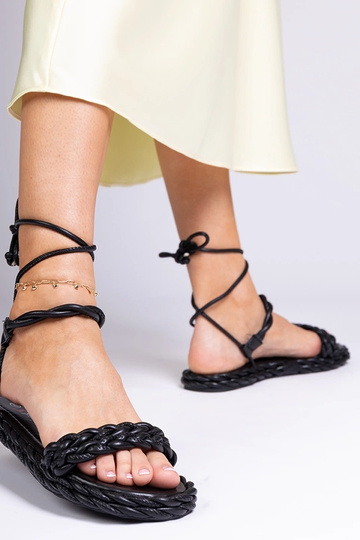 Zwarte gevlochten dames-sandalen Tarina 2