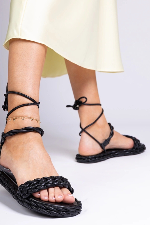 Sandales tressées noires pour femmes... Sandales tressées noires pour femmes...