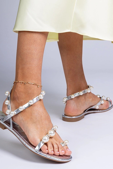 Zilveren dames-sandalen... 2