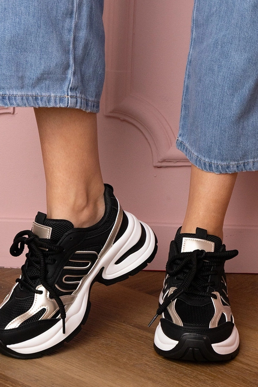 Zwarte dames sneakers op dikke... Zwarte dames sneakers op dikke...