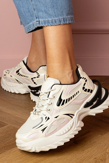 Beige Damen-Sneaker auf stylischer Plattform Carina 2