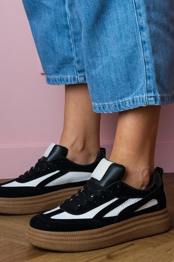 Schwarze Damen-Sneaker auf dicker Plattform Kamela 2