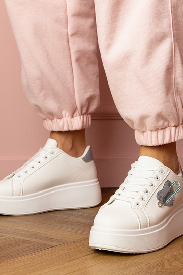 Witte dames sportschoenen...