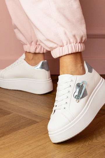 Baskets blanches pour... 2