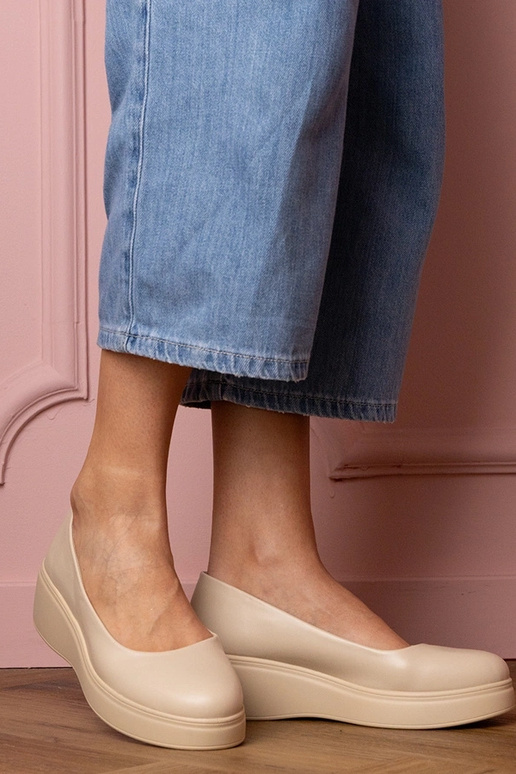 Mocassins couleur sable pour femmes...