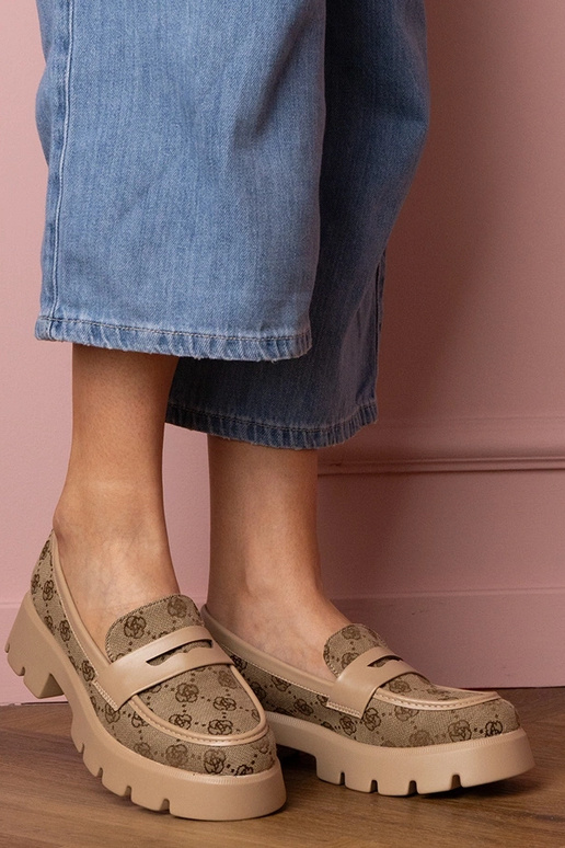 Bruine dames mocassins met... Bruine dames mocassins met...