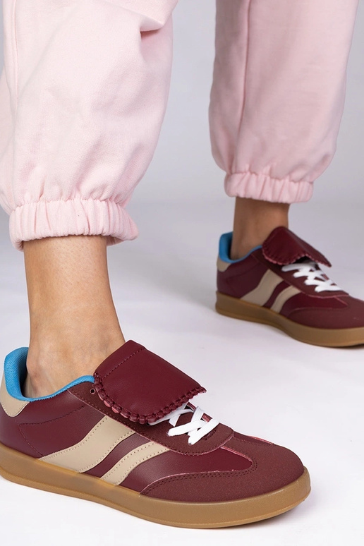 Kersenrode sportieve dames schoenen,...