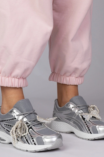 Baskets argentées avec...