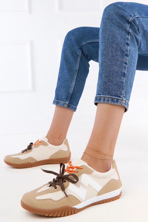 Zandkleurige sportschoenen met...