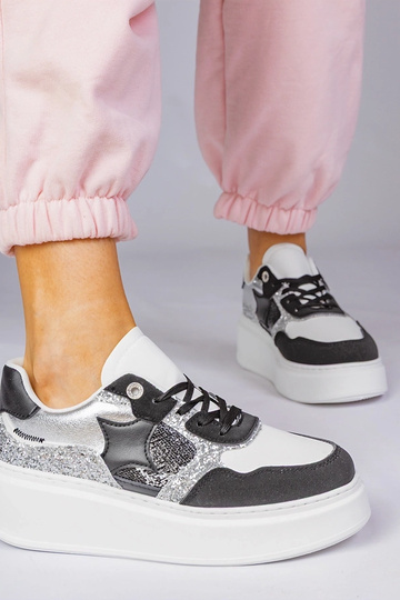 Baskets noires avec... 2