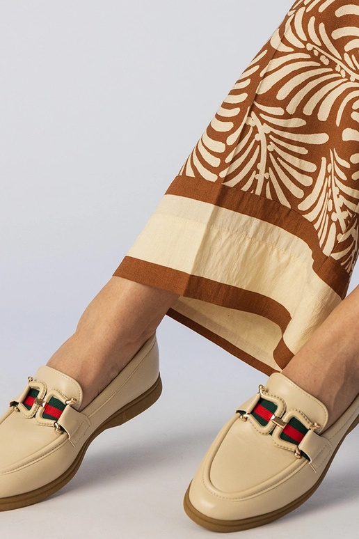 Crème mocassins van eco-leer met...