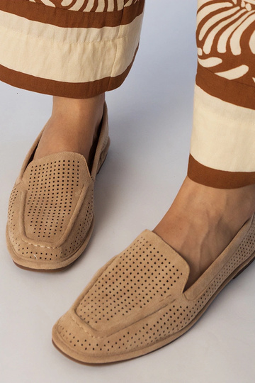 Sandfarbene durchbrochene... 2