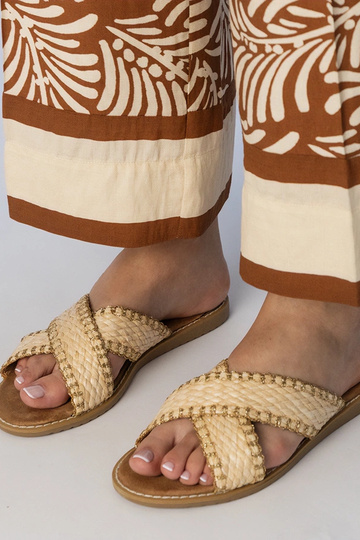 Chaussons tressés sable pour femmes, « Ellinara »