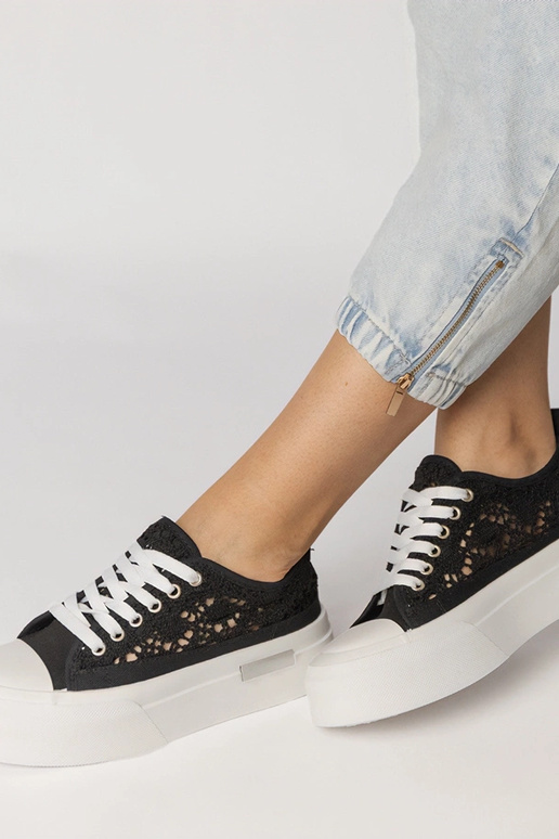 Zwarte gemêleerde dames...