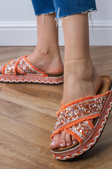 Orangene Hausschuhe mit Zirkonia an den Riemen Kelara
