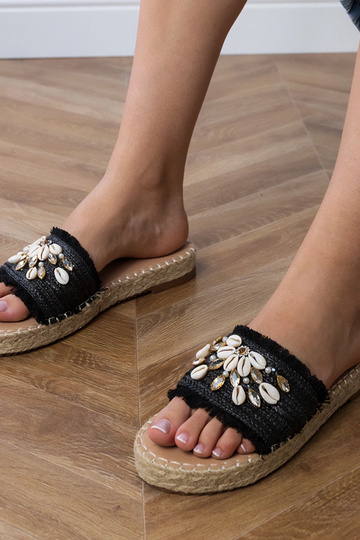 Zwarte espadrilleslippers met schelpen, „Morsa"