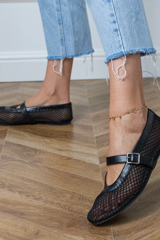 Schwarze Netz-Ballerinas mit Schnalle...