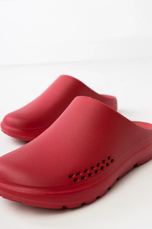 Chaussons rouges pour hommes à bout...