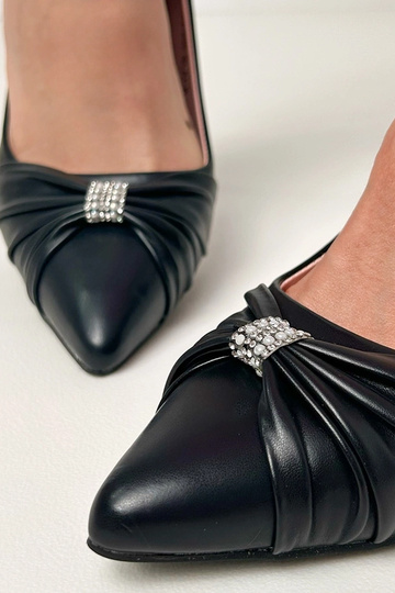 Schwarze klassische...