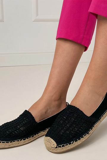 Zwarte gehaakte espadrilles op een platform Plevis 2