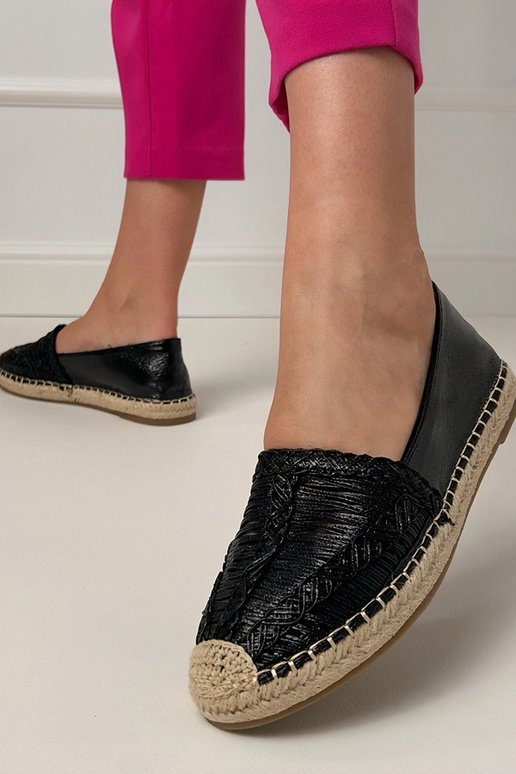 Espadrilles ajourées noires sur...