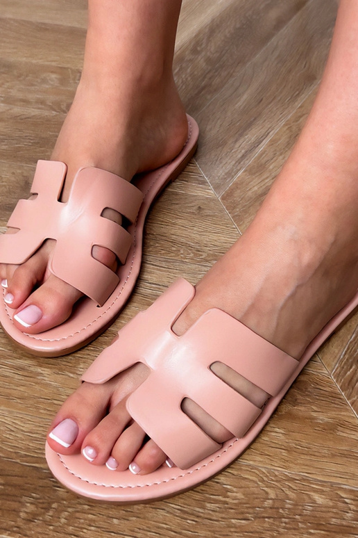 Chaussons roses avec découpes Ragos