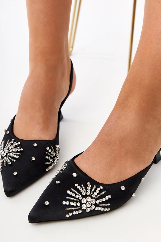 Zwarte sandalen met zirconia en open...