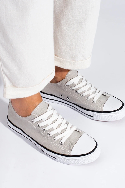 Damenschuhe in grauer Farbe Shelovet