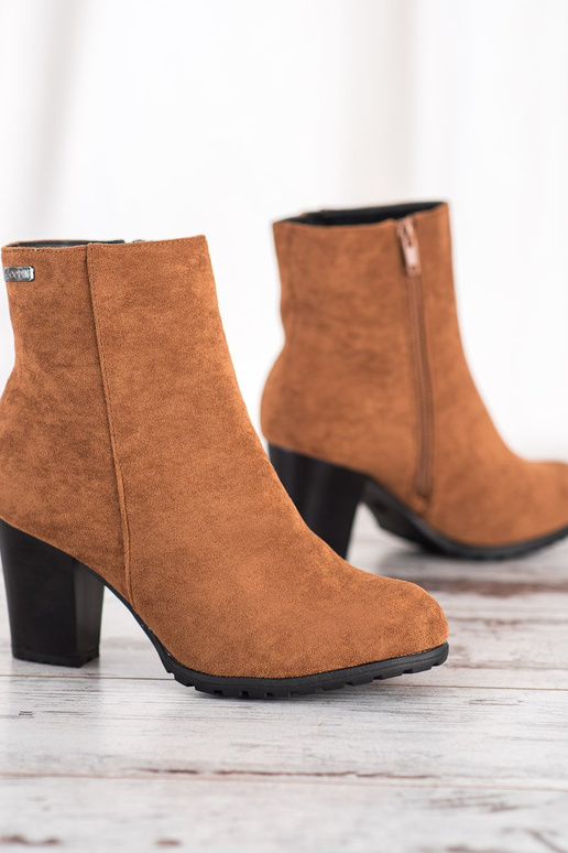 Bottines marron avec talons Bottines marron avec talons