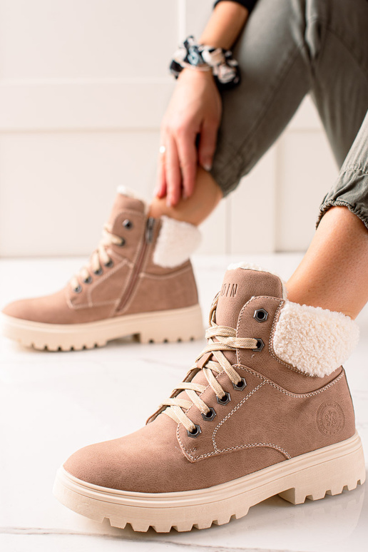 Bottines de style tendance en... Bottines de style tendance en...