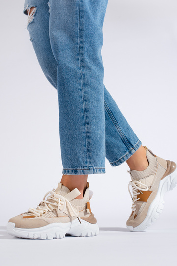 met veters Sneakers model... 2