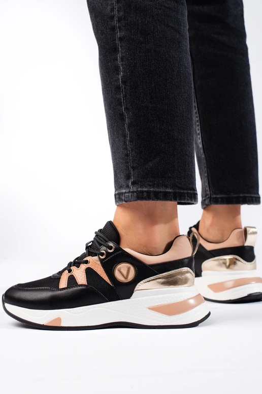 Baskets modèle chaussures Vinceza noir-