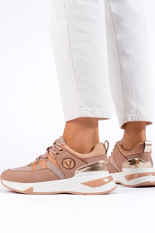 Baskets modèle chaussures Vinceza...