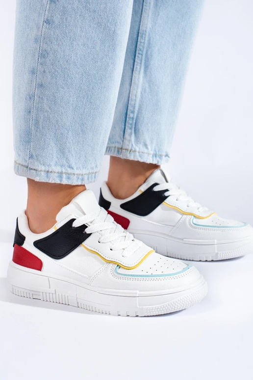 Sneaker-stil Schuhe mit Plattform in...