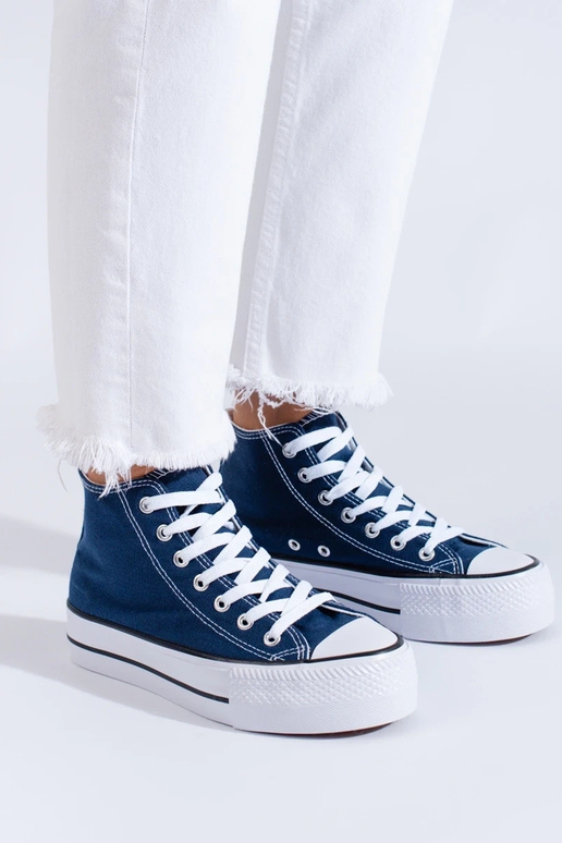 Freizeitschuhe mit Plateausohle Freizeitschuhe mit Plateausohle