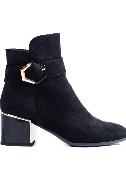 Eleganter Damenschuh mit niedrigem... Eleganter Damenschuh mit niedrigem...