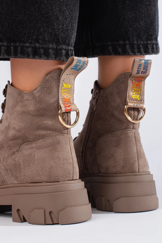 Damenschuhe aus Wildleder mit dicker...