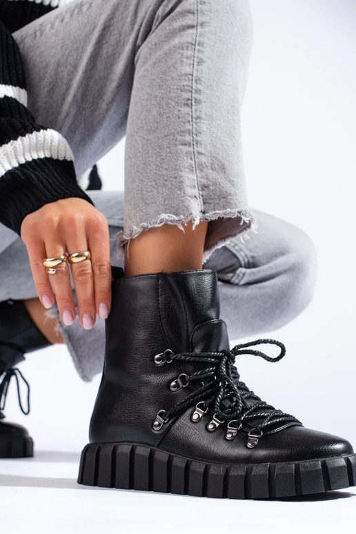 chaussures femme isolées noires à...