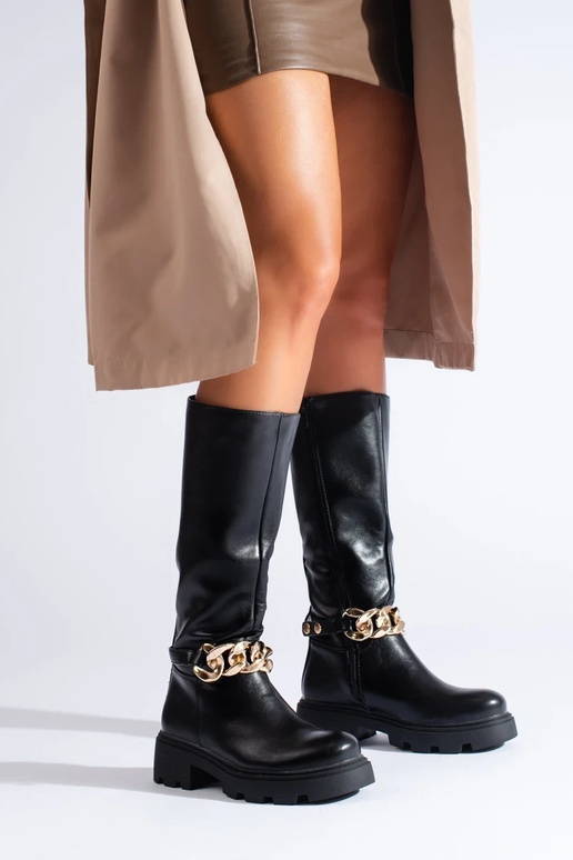 Lange Schuhe mit Kette aus Öko-Leder Lange Schuhe mit Kette aus Öko-Leder