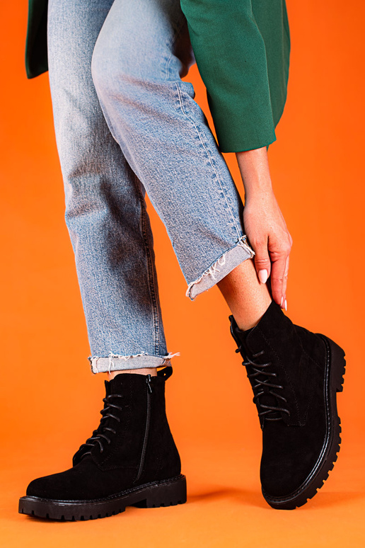 Schwarze Wildleder-Damenschuhe