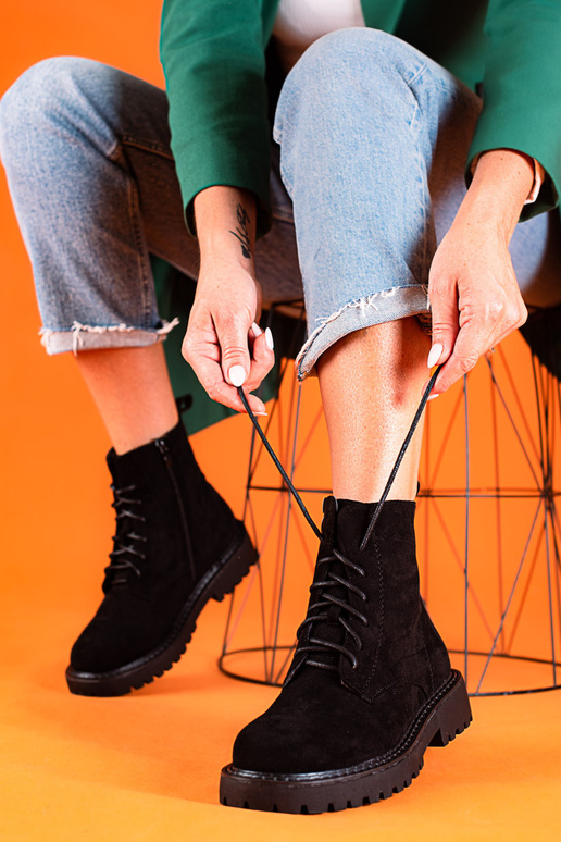 Chaussures en daim noires pour femme