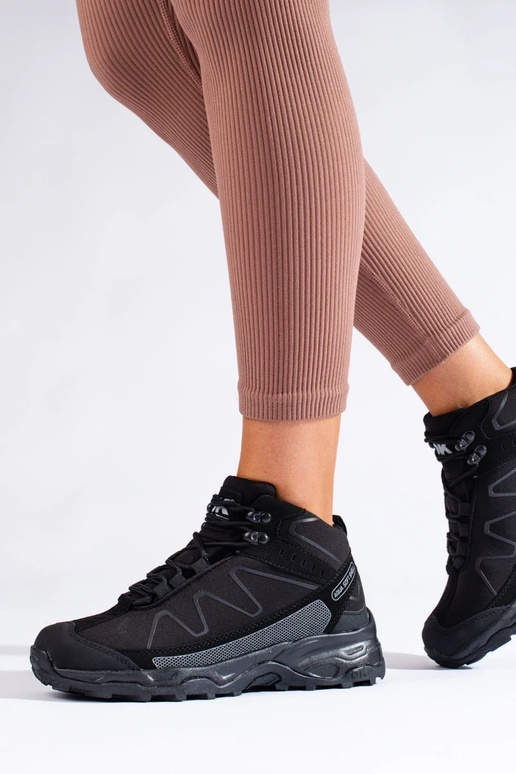 Bottes de trekking de style sportif... Bottes de trekking de style sportif...