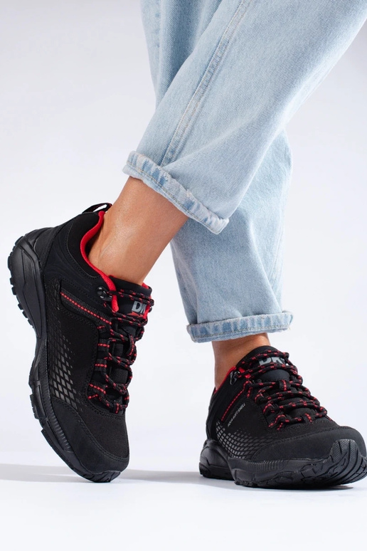 Chaussures de trekking sur semelle...