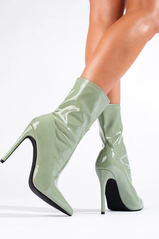 Bottines pour femmes à talon en... Bottines pour femmes à talon en...