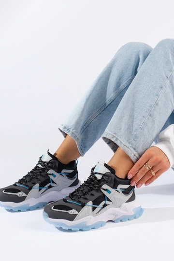 Big Star Sneakers model... 2