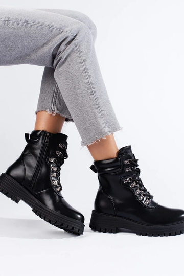 chaussures noires à lacets... 2