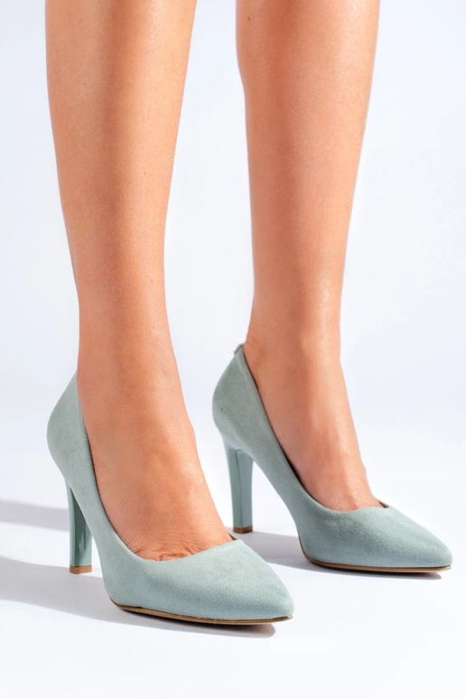 Schoenen met hoge hakken met een hoge... Schoenen met hoge hakken met een hoge...