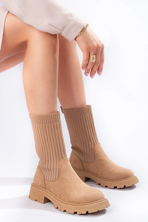 Suède damesschoenen met flexibel... Suède damesschoenen met flexibel...