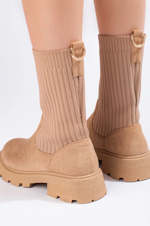 Suède damesschoenen met flexibel... Suède damesschoenen met flexibel...