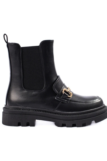 chaussures noires...